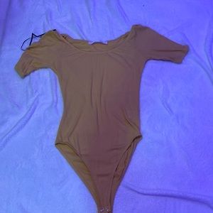 never worn!! perfect condition